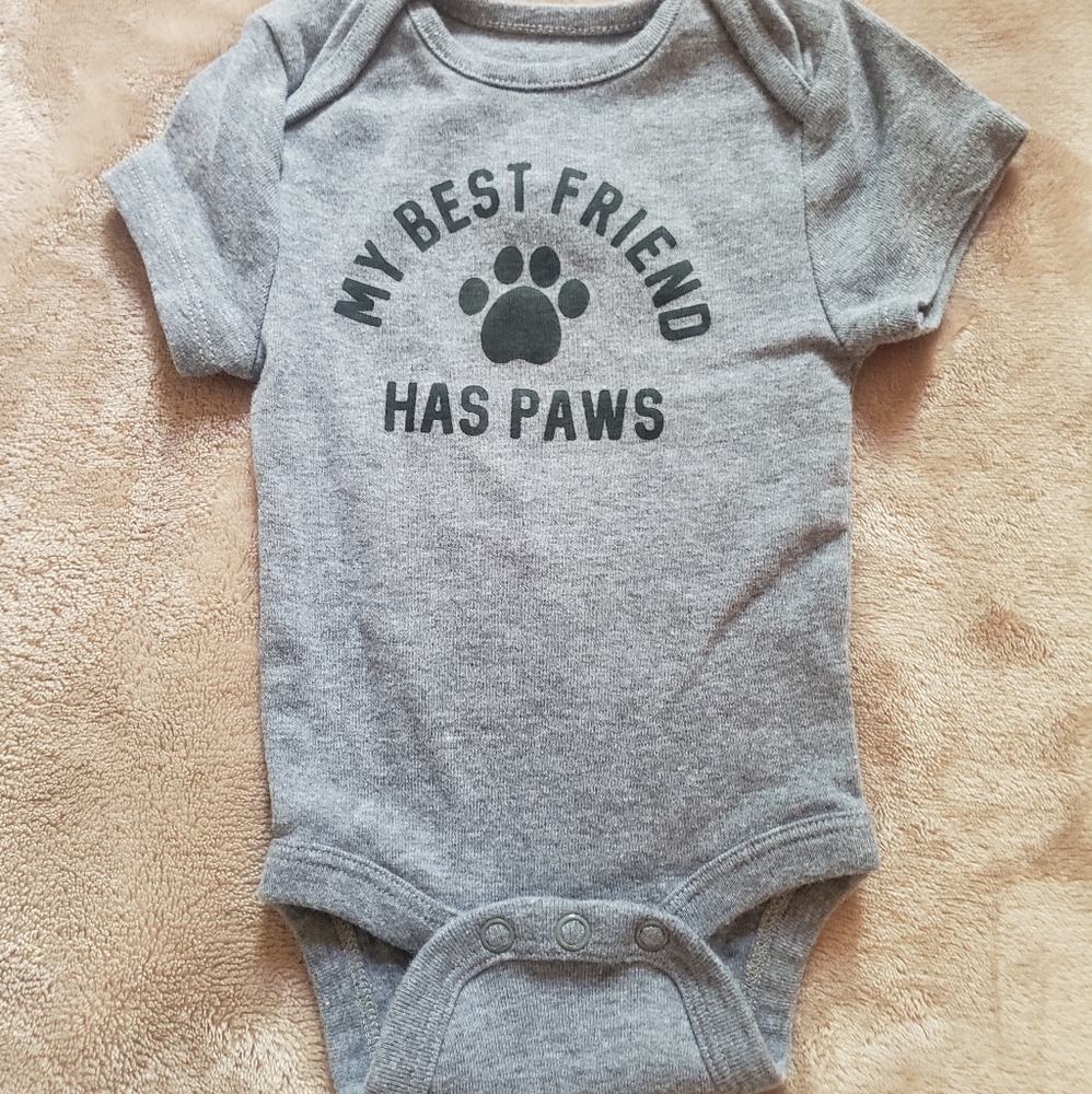 Any item from my closet with a🌹is 5 for $20! New onesie Newborn